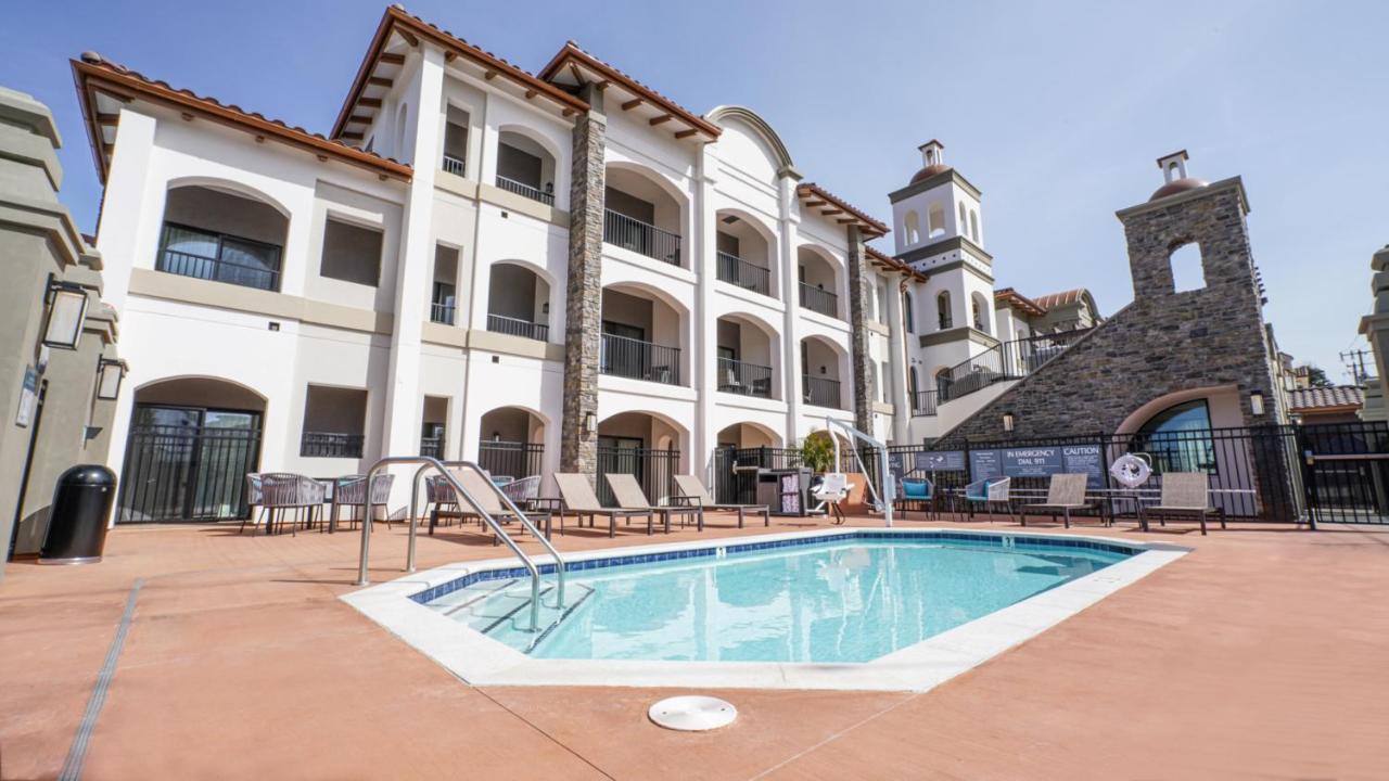 La Quinta Inn & Suites By Wyndham Santa Cruz Luaran gambar