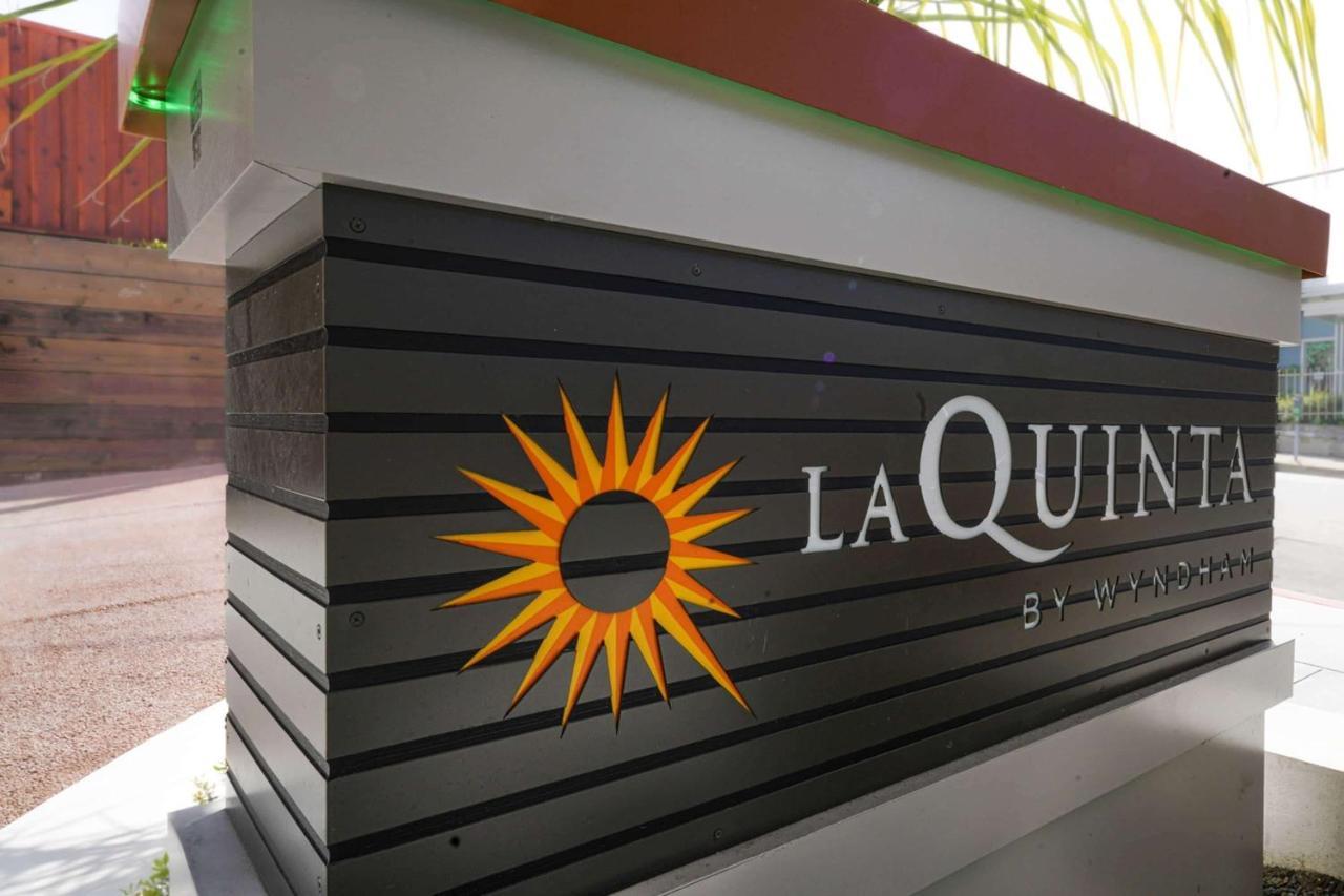La Quinta Inn & Suites By Wyndham Santa Cruz Luaran gambar