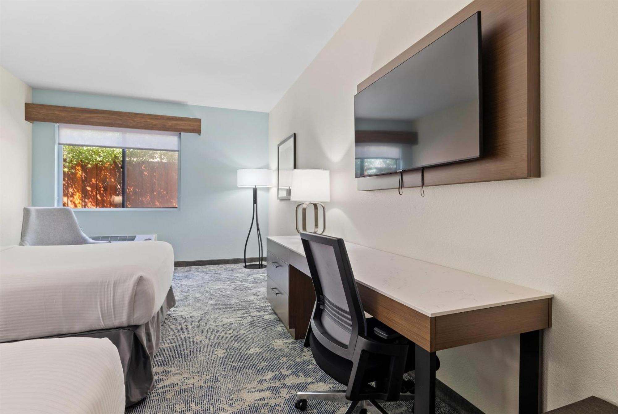 La Quinta Inn & Suites By Wyndham Santa Cruz Luaran gambar
