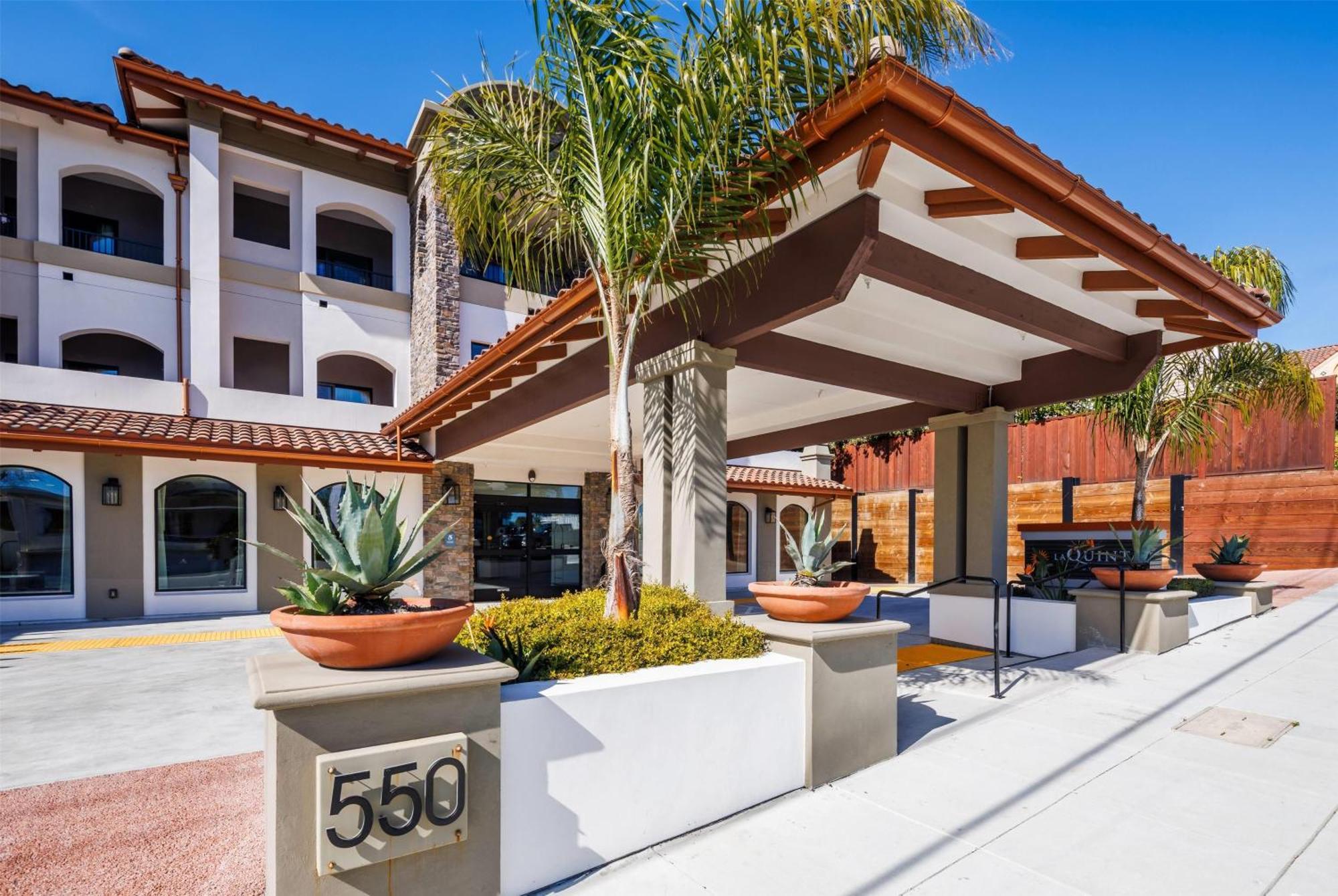 La Quinta Inn & Suites By Wyndham Santa Cruz Luaran gambar